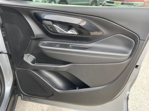 Used 2023 GMC Terrain AT4 image 30