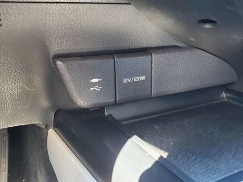 Used 2019 Toyota Camry LE FWD image 26