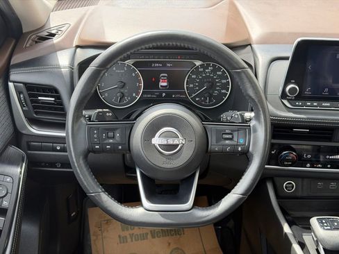 Used 2023 Nissan Rogue SV AWD/4WD image 17