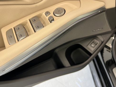 Used 2025 BMW 330i xDrive Sedan w/ M Sport Package AWD/4WD image 21