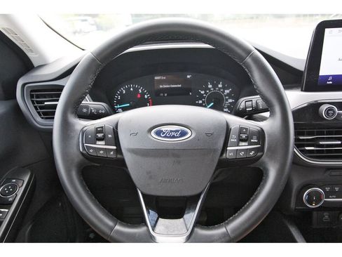 Certified 2022 Ford Escape SE w/ SE Sport Appearance Package FWD image 14