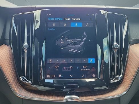 New 2024 Volvo XC60 B5 Ultimate w/ Protection Package Premier image 31