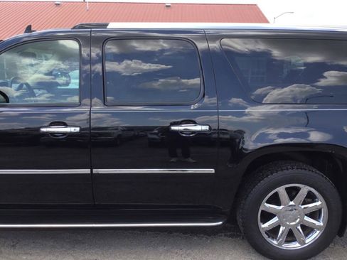 Used 2010 GMC Yukon XL Denali AWD/4WD image 13
