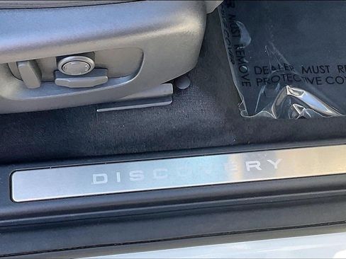 Certified 2025 Land Rover Discovery Sport Dynamic SE AWD/4WD image 9