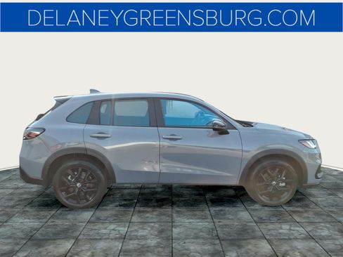 Used 2024 Honda HR-V Sport image 2