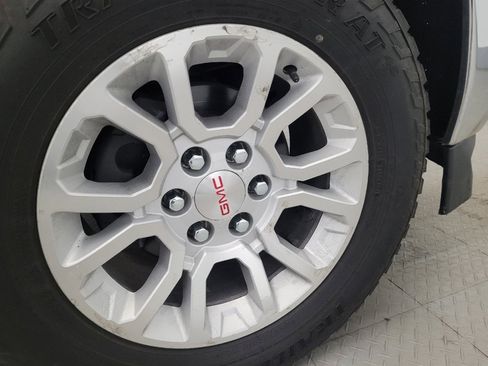 Used 2018 GMC Sierra 1500 SLE w/ SLE Value Package AWD/4WD image 31