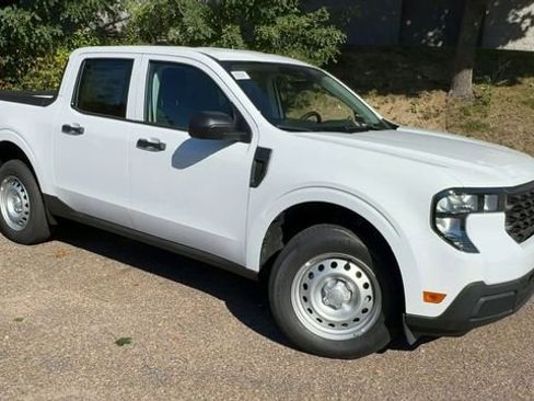 New 2025 Ford Maverick XL image 2