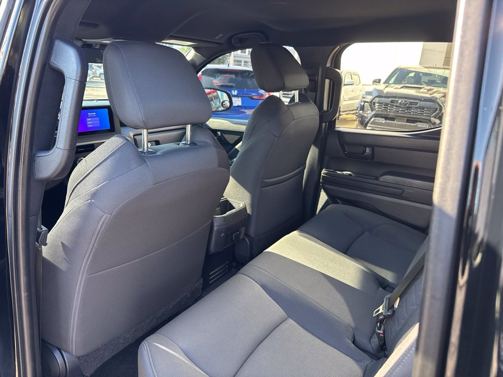 Certified 2024 Toyota Tacoma SR AWD/4WD image 17