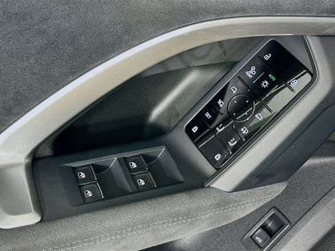 New 2026 Audi SQ5 Premium Plus AWD/4WD image 17