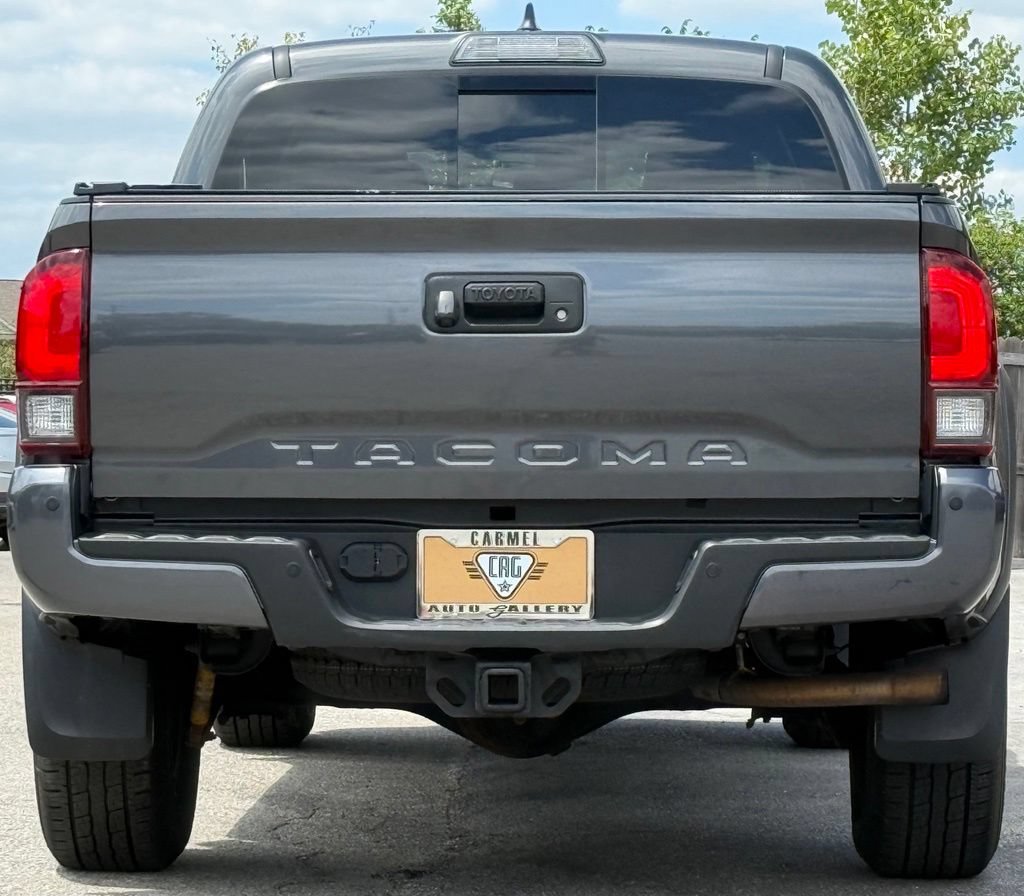 Used 2019 Toyota Tacoma TRD Off-Road w/ Technology Package AWD/4WD image 4