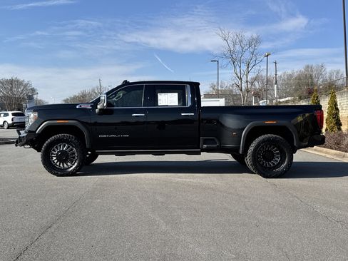 Used 2022 GMC Sierra 3500 Denali image 7