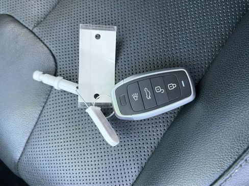 Used 2019 Hyundai Santa Fe Limited FWD image 24