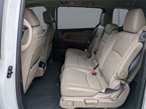 Used 2018 Honda Odyssey Touring image 14