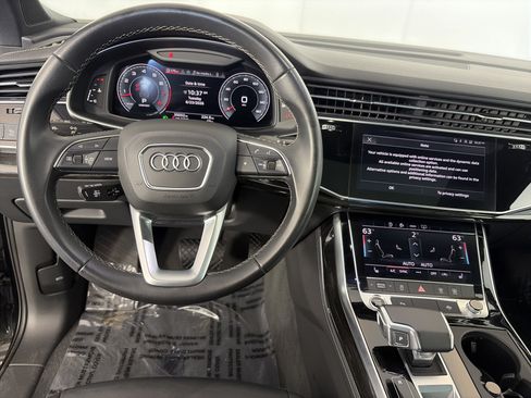 Certified 2025 Audi Q7 3.0T Premium Plus AWD/4WD image 3