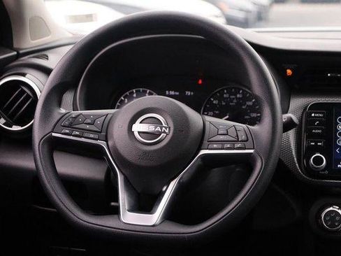 Used 2024 Nissan Kicks SV FWD image 22