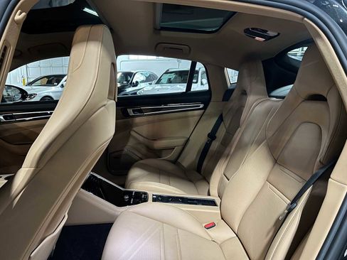 Used 2018 Porsche Panamera 4S AWD/4WD image 17