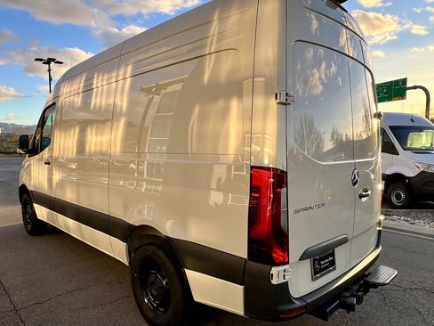 New 2025 Mercedes-Benz Sprinter 2500 image 11