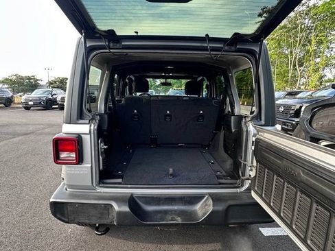Used 2019 Jeep Wrangler Unlimited Sport S AWD/4WD image 16