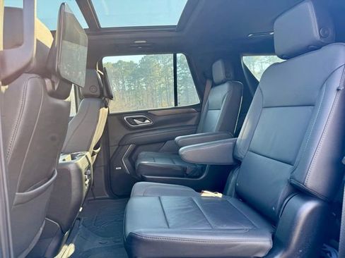 Used 2024 Chevrolet Tahoe Z71 w/ Luxury Package image 28