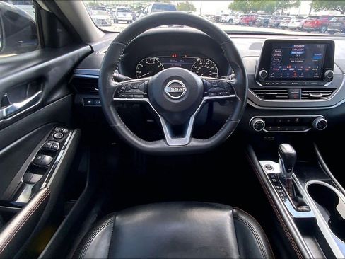 Used 2024 Nissan Altima 2.5 SR image 6