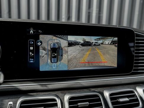 Used 2026 Mercedes-Benz GLS 450 4MATIC image 14