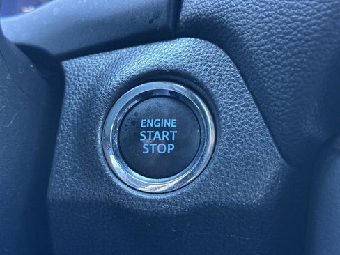 Used 2019 Toyota RAV4 Limited w/ Carpet Mat Package image 35