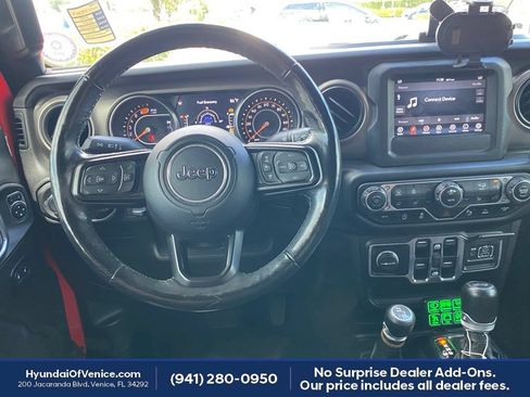 Used 2021 Jeep Wrangler Unlimited Sport AWD/4WD image 3