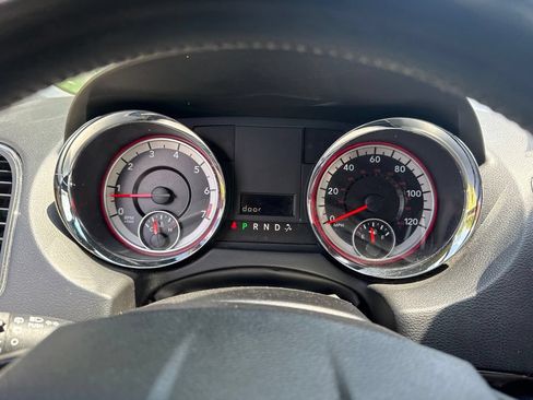 Used 2019 Dodge Grand Caravan SXT FWD image 16