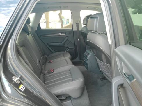 Used 2025 Audi Q5 2.0T Premium image 25