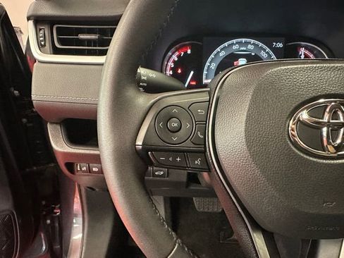 Used 2025 Toyota RAV4 XLE w/ Convenience Package image 14