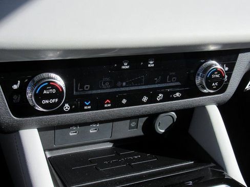New 2026 Mitsubishi Outlander SEL FWD image 18