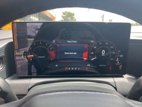 Used 2025 Ford Mustang Coupe RWD image 9