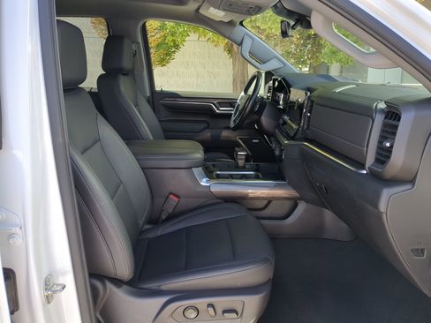 Certified 2024 Chevrolet Silverado 1500 LTZ image 26