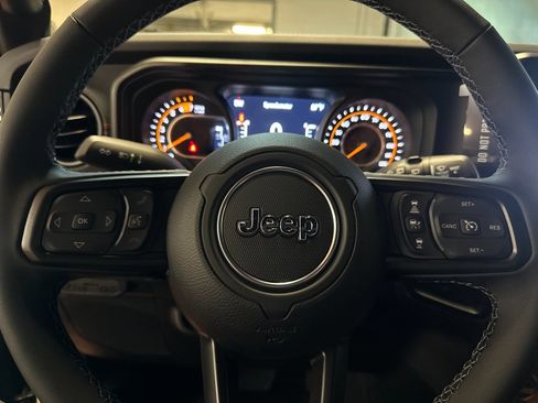 New 2026 Jeep Wrangler Unlimited Rubicon image 23