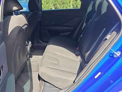 Used 2025 Hyundai Elantra SEL FWD image 24