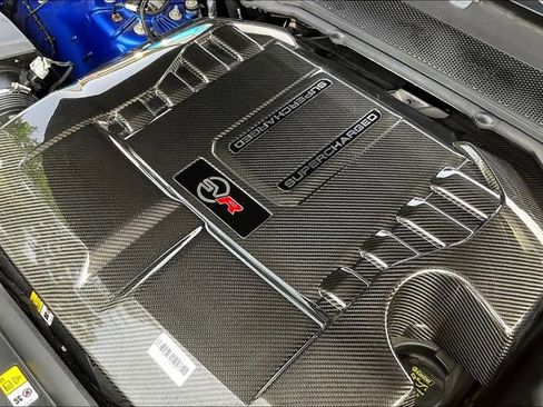 Used 2022 Land Rover Range Rover Sport SVR image 32