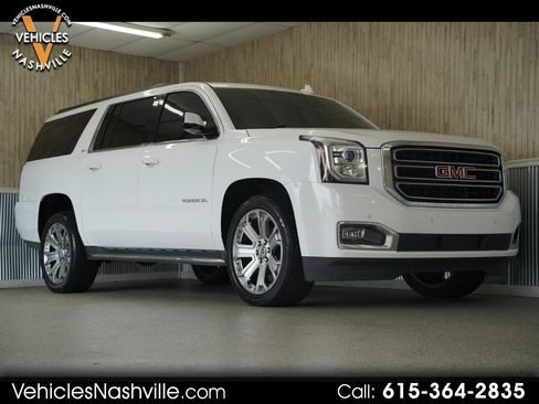 Used 2017 GMC Yukon XL SLT AWD/4WD image 1