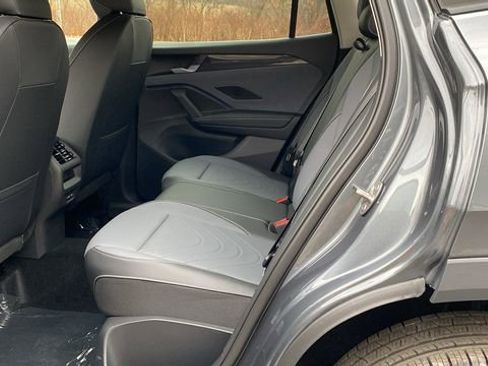 New 2026 Volkswagen Tiguan SE AWD/4WD image 20