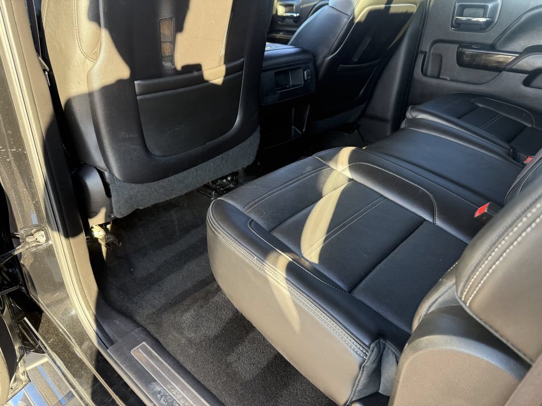 Used 2015 GMC Sierra 2500 Denali w/ Duramax Plus Package AWD/4WD image 22
