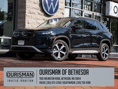 New 2025 Volkswagen Tiguan SE
