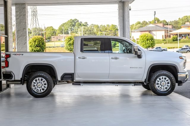 Used 2024 Chevrolet Silverado 2500 LTZ AWD/4WD image 54