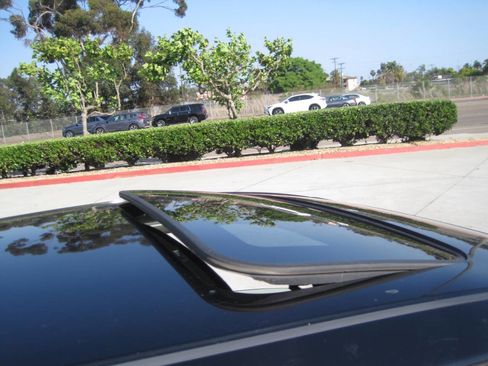 Used 2015 Honda Fit EX-L image 12