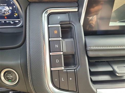 Used 2024 Chevrolet Tahoe Premier image 19