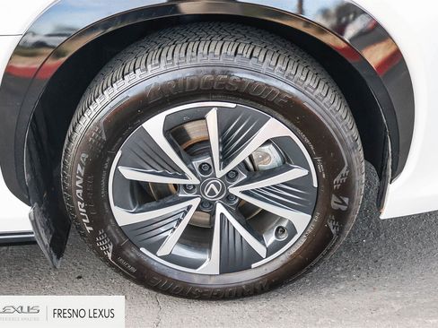 Used 2024 Lexus RZ 300e Premium image 9