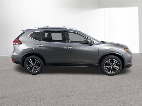 Used 2019 Nissan Rogue SV w/ Sun & Sound Touring Package AWD/4WD image 37