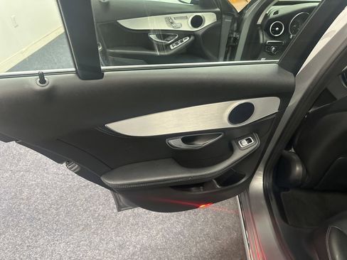 Used 2015 Mercedes-Benz C 300 Sport image 9
