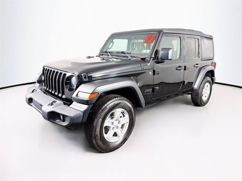 Used 2022 Jeep Wrangler Unlimited Sport AWD/4WD image 3