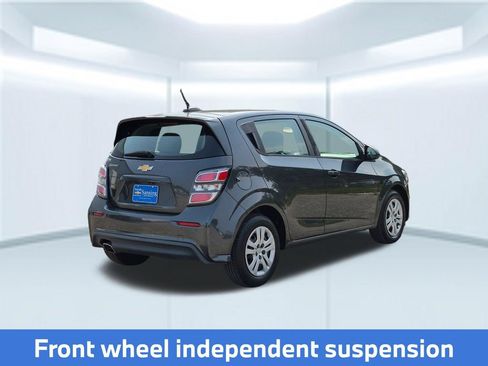 Used 2020 Chevrolet Sonic LT FWD image 6
