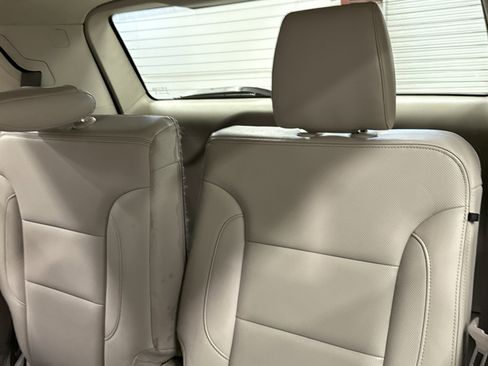 Used 2019 GMC Acadia Denali w/ Technology Package image 15