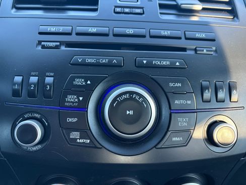 Used 2013 MAZDA MAZDA3 i Touring image 14